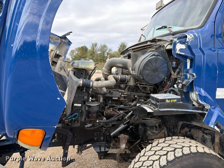 image for item FK4185 1999 Sterling ready mix truck
