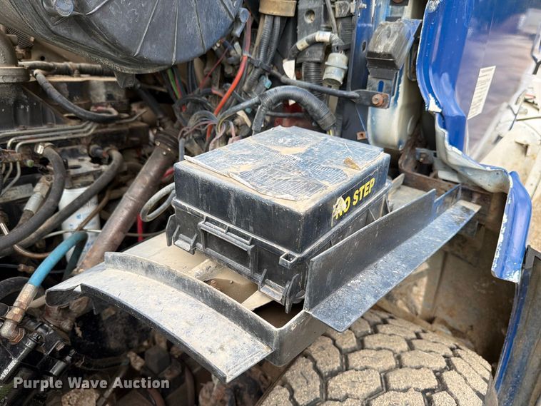 image for item FK4185 1999 Sterling ready mix truck
