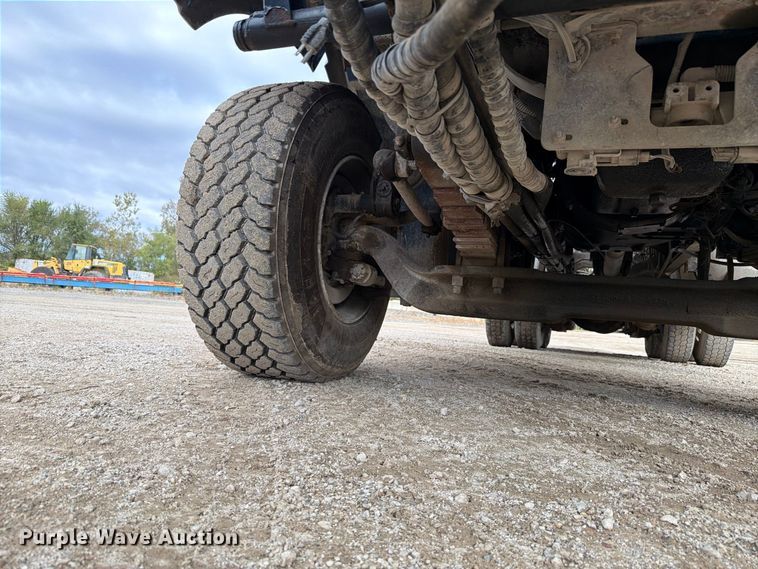 image for item FK4185 1999 Sterling ready mix truck