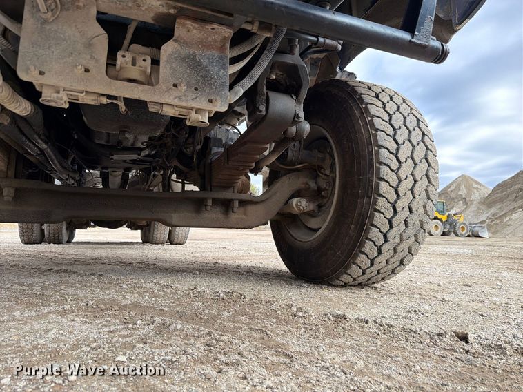 image for item FK4185 1999 Sterling ready mix truck