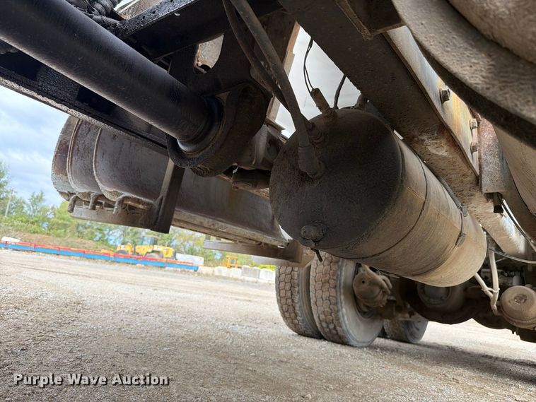 image for item FK4185 1999 Sterling ready mix truck