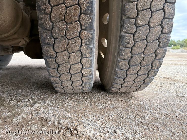 image for item FK4185 1999 Sterling ready mix truck