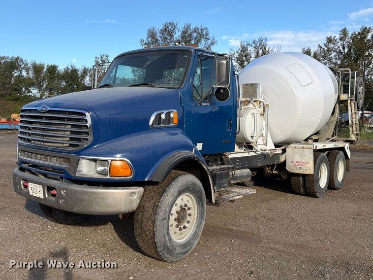 image for item FK4187 1999 Sterling Truck L8513 ready mix truck