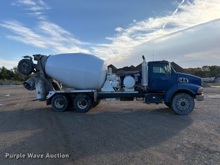 image for item FK4187 1999 Sterling Truck L8513 ready mix truck