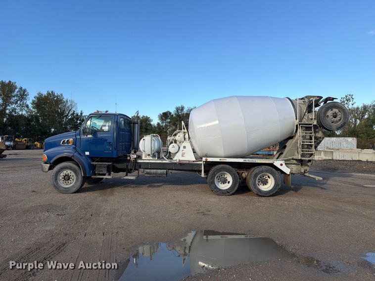 image for item FK4187 1999 Sterling Truck L8513 ready mix truck