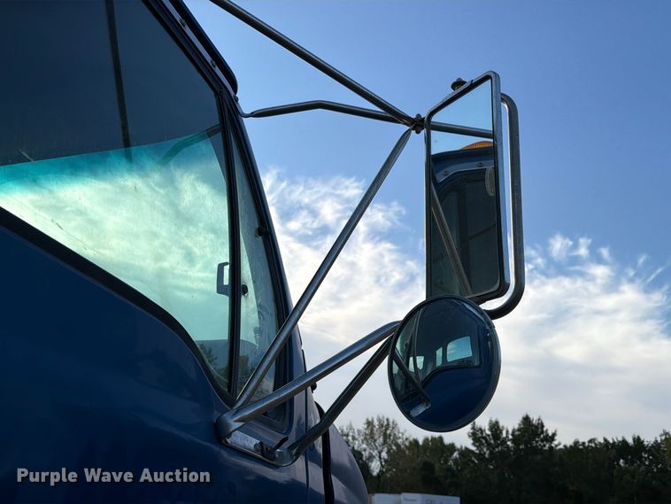 image for item FK4187 1999 Sterling Truck L8513 ready mix truck
