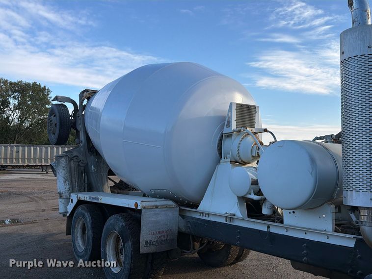 image for item FK4187 1999 Sterling Truck L8513 ready mix truck