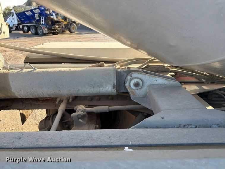 image for item FK4187 1999 Sterling Truck L8513 ready mix truck