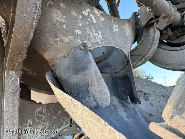image for item FK4187 1999 Sterling Truck L8513 ready mix truck