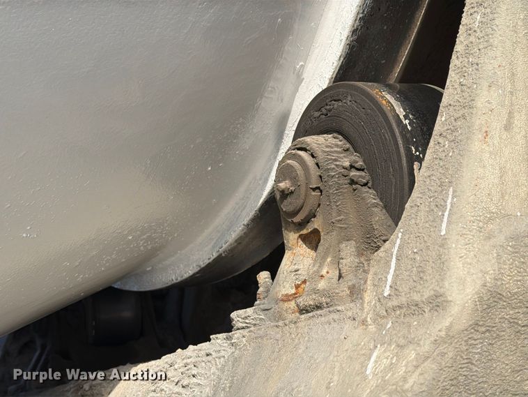 image for item FK4187 1999 Sterling Truck L8513 ready mix truck