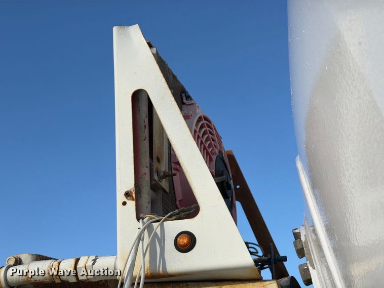 image for item FK4187 1999 Sterling Truck L8513 ready mix truck