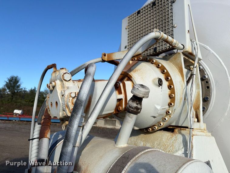 image for item FK4187 1999 Sterling Truck L8513 ready mix truck