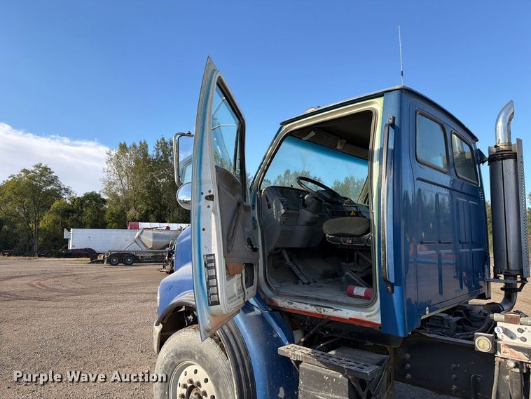 image for item FK4187 1999 Sterling Truck L8513 ready mix truck