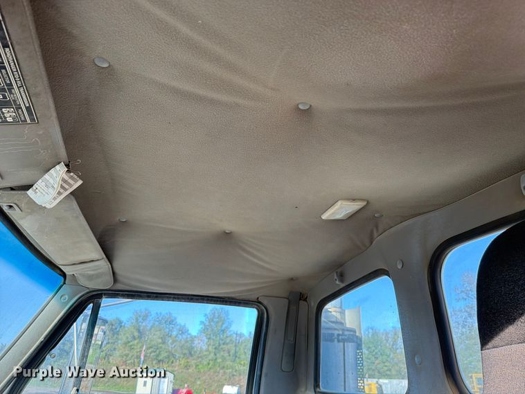 image for item FK4187 1999 Sterling Truck L8513 ready mix truck