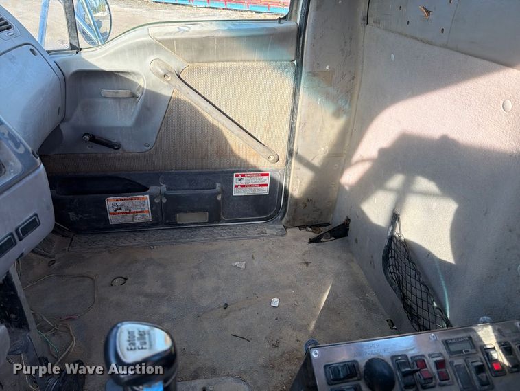 image for item FK4187 1999 Sterling Truck L8513 ready mix truck