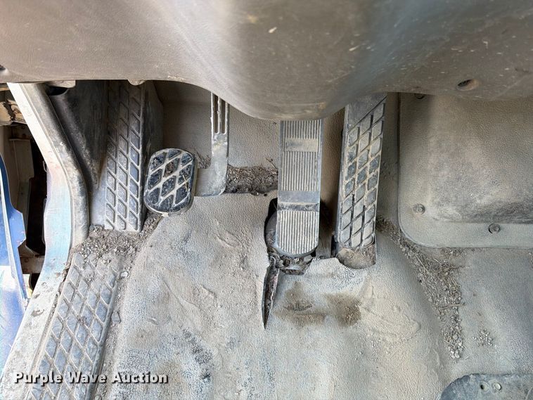 image for item FK4187 1999 Sterling Truck L8513 ready mix truck