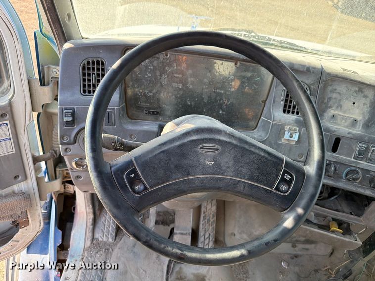 image for item FK4187 1999 Sterling Truck L8513 ready mix truck