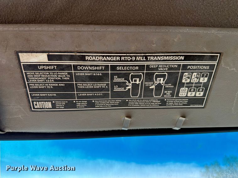 image for item FK4187 1999 Sterling Truck L8513 ready mix truck
