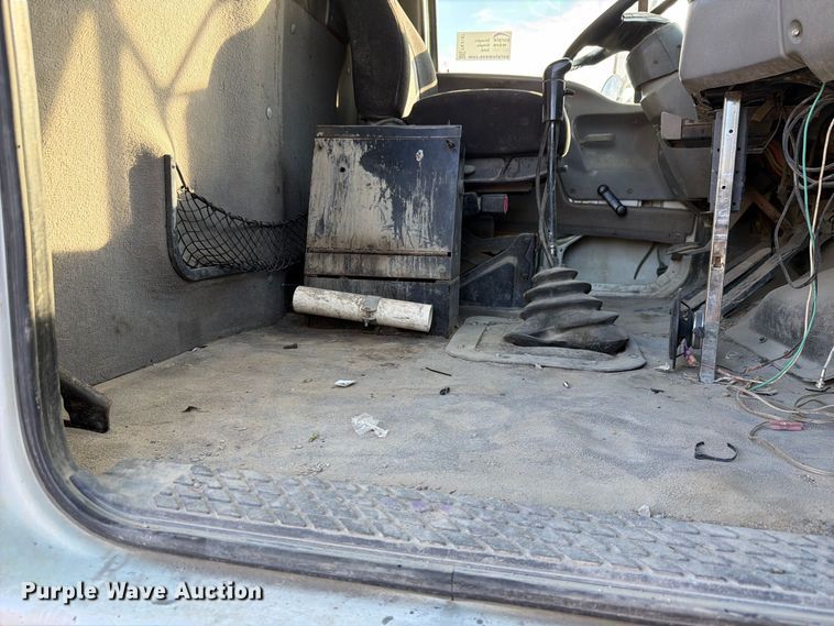 image for item FK4187 1999 Sterling Truck L8513 ready mix truck