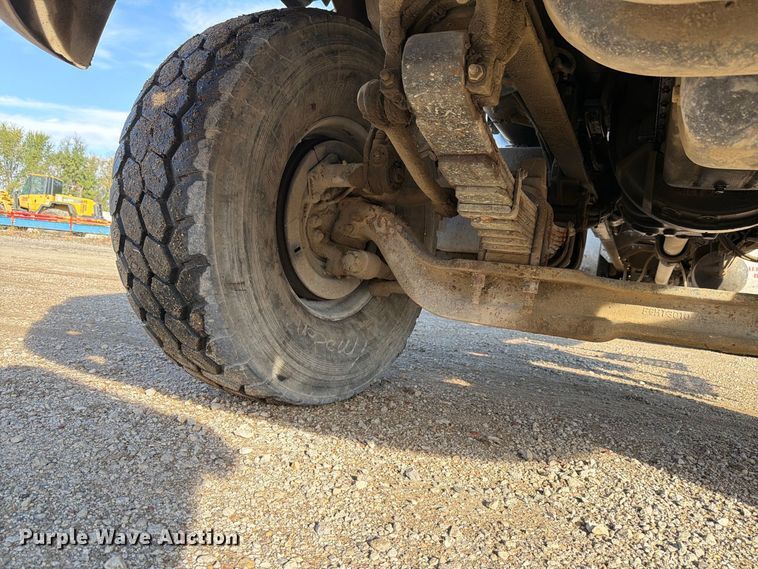 image for item FK4187 1999 Sterling Truck L8513 ready mix truck