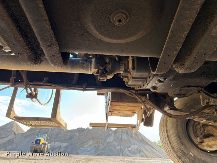 image for item FK4187 1999 Sterling Truck L8513 ready mix truck