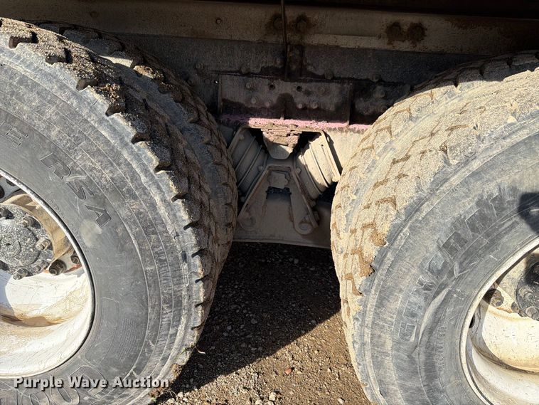 image for item FK4187 1999 Sterling Truck L8513 ready mix truck