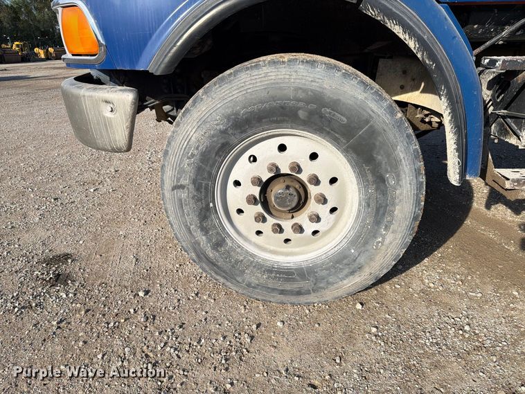 image for item FK4187 1999 Sterling Truck L8513 ready mix truck