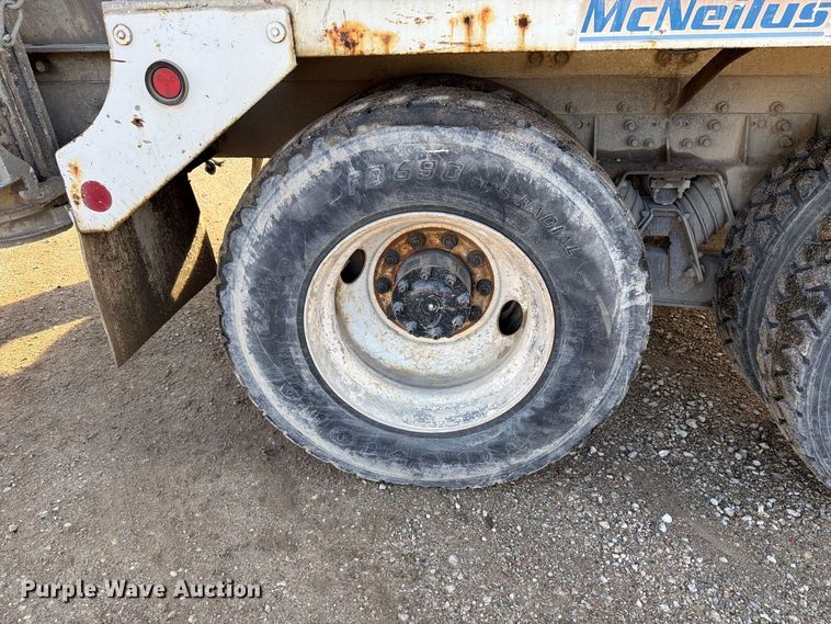 image for item FK4187 1999 Sterling Truck L8513 ready mix truck