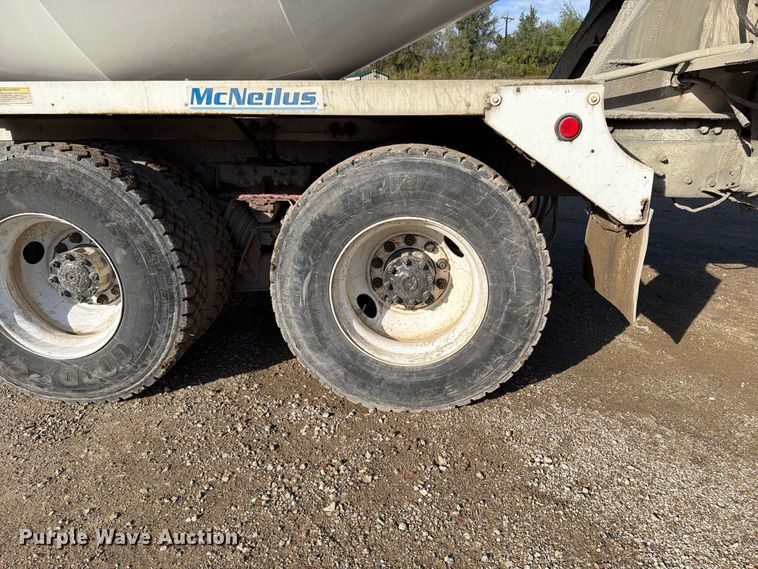 image for item FK4187 1999 Sterling Truck L8513 ready mix truck