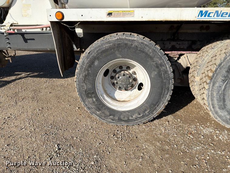 image for item FK4187 1999 Sterling Truck L8513 ready mix truck