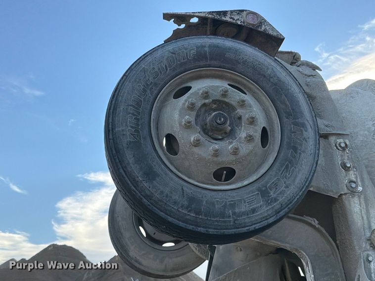 image for item FK4187 1999 Sterling Truck L8513 ready mix truck