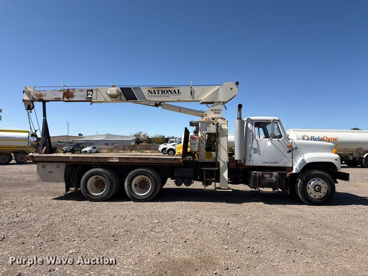 image for item FK4633 1996 International Navistar F-2574 crane truck