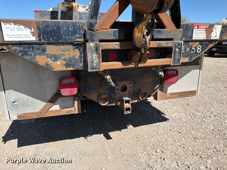 image for item FK4633 1996 International Navistar F-2574 crane truck