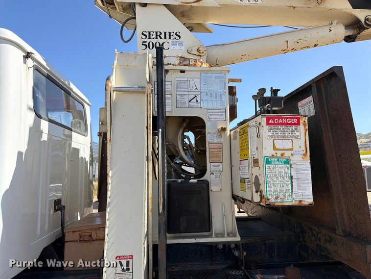image for item FK4633 1996 International Navistar F-2574 crane truck