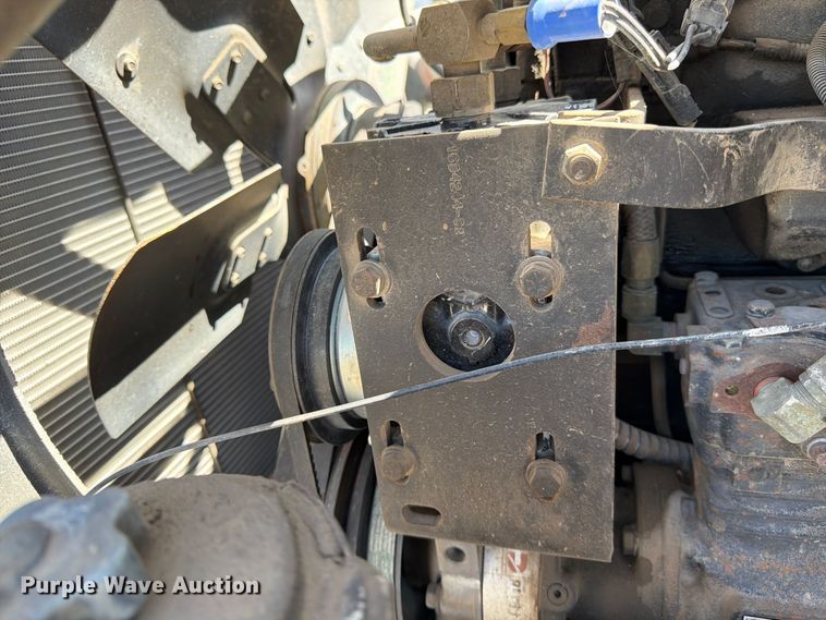 image for item FK4633 1996 International Navistar F-2574 crane truck