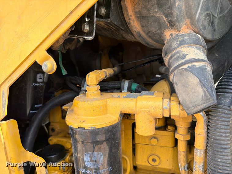 image for item FK5184 2015 John Deere 450J dozer