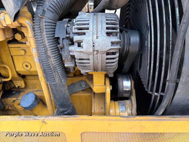 image for item FK5184 2015 John Deere 450J dozer