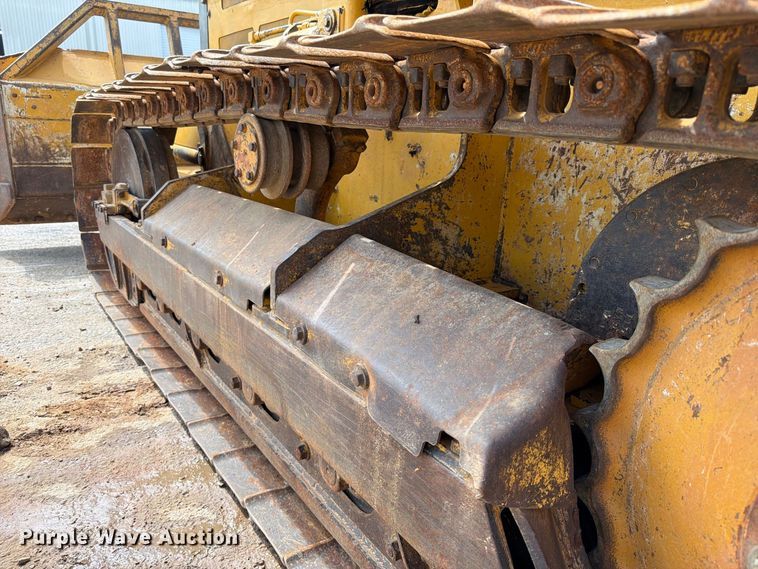 image for item FK5184 2015 John Deere 450J dozer