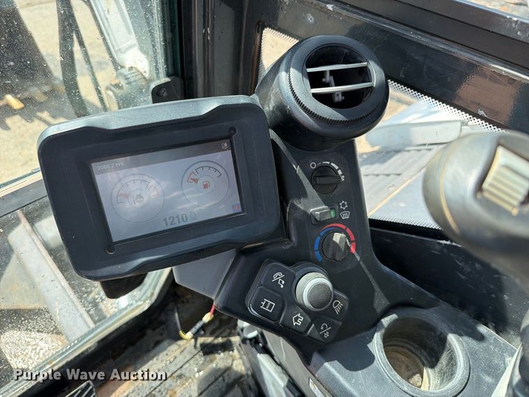 image for item FK5186 2022 Bobcat E88 mini excavator