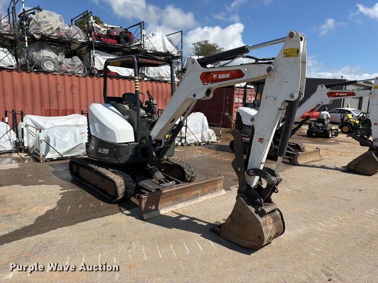 image for item FK5187 2023 Bobcat E35 mini excavator