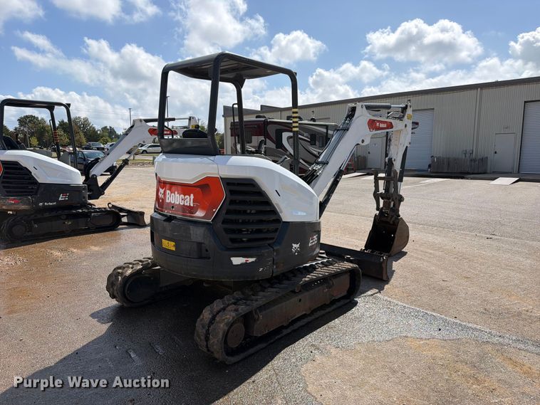 image for item FK5187 2023 Bobcat E35 mini excavator