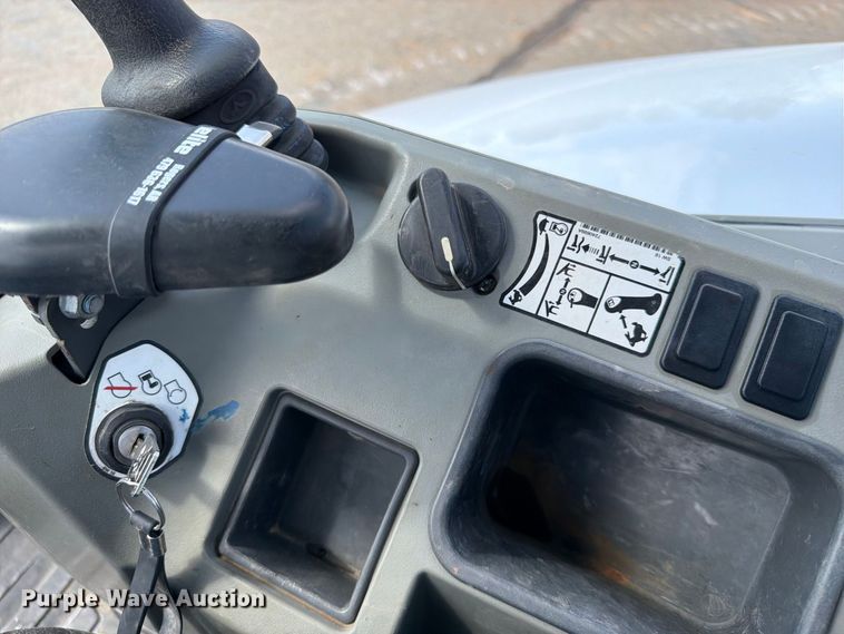 image for item FK5187 2023 Bobcat E35 mini excavator