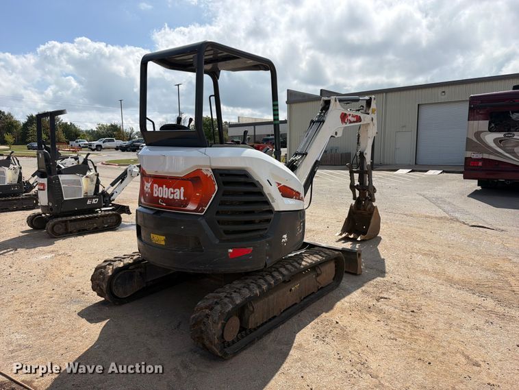image for item FK5188 2022 Bobcat E35i mini excavator