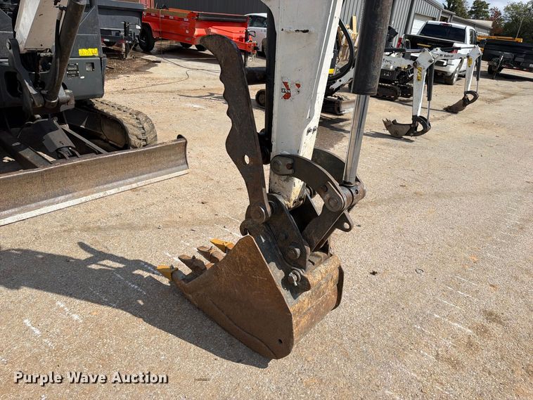 image for item FK5188 2022 Bobcat E35i mini excavator