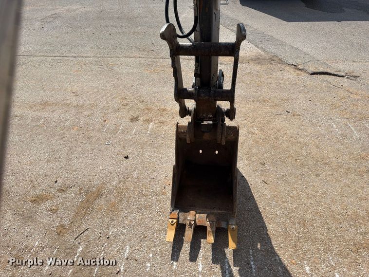 image for item FK5188 2022 Bobcat E35i mini excavator