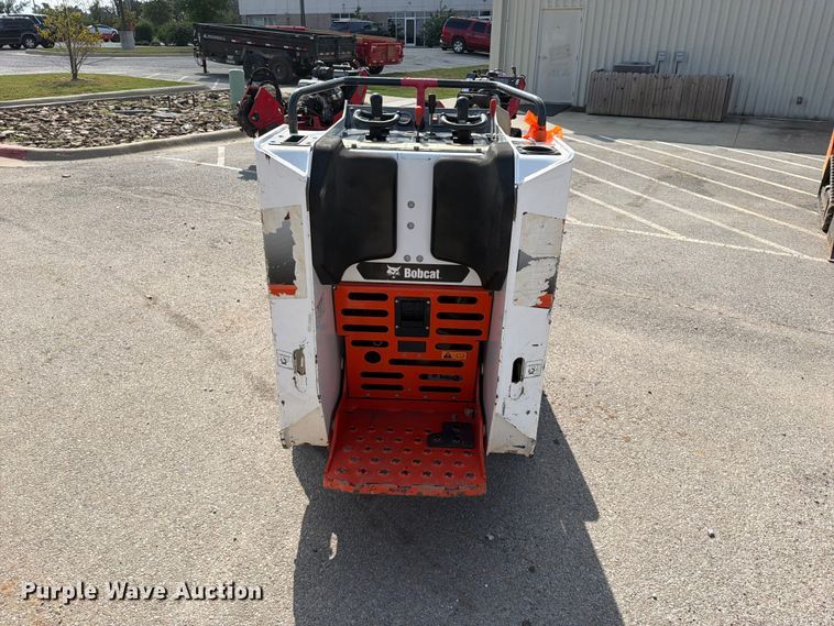 image for item FK5192 2020 Bobcat MT100 compact utility loader