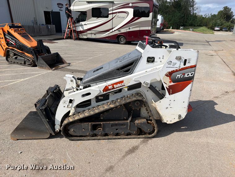 image for item FK5192 2020 Bobcat MT100 compact utility loader