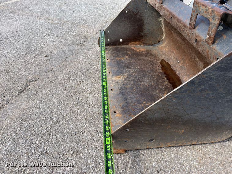 image for item FK5192 2020 Bobcat MT100 compact utility loader