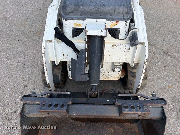 image for item FK5192 2020 Bobcat MT100 compact utility loader