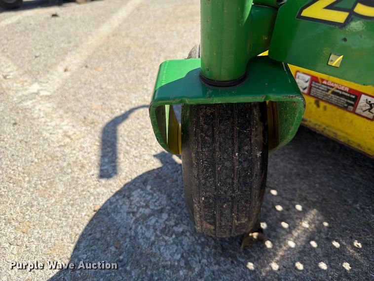 image for item FK5197 John Deere 2335E ZTR lawn mower